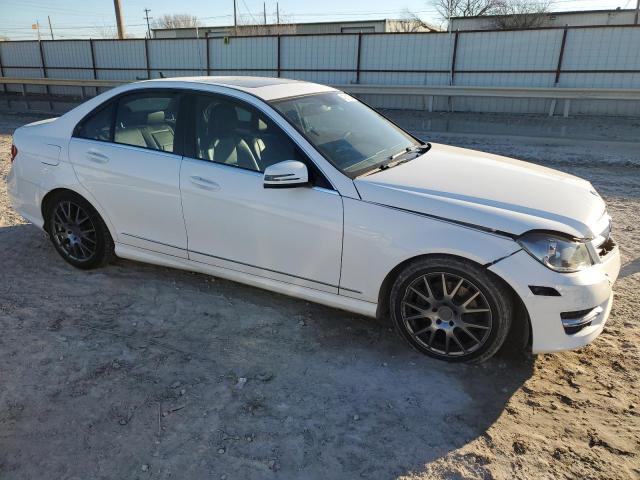 Photo 3 VIN: WDDGF4HB7DR294899 - MERCEDES-BENZ C-CLASS 