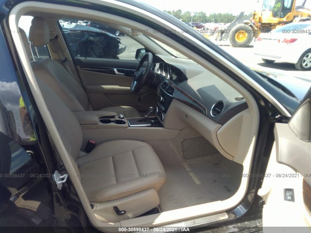 Photo 4 VIN: WDDGF4HB7EA953483 - MERCEDES-BENZ C-CLASS 