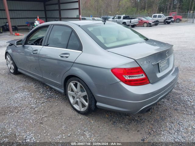 Photo 2 VIN: WDDGF4HB7EA957419 - MERCEDES-BENZ C 250 