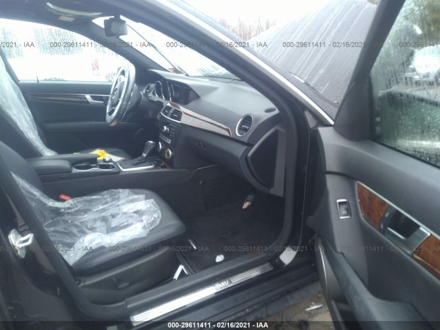 Photo 4 VIN: WDDGF4HB7EA967433 - MERCEDES-BENZ C-CLASS 