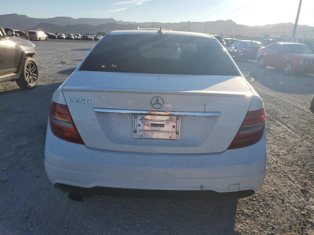 Photo 5 VIN: WDDGF4HB7EG213932 - MERCEDES-BENZ C-CLASS 