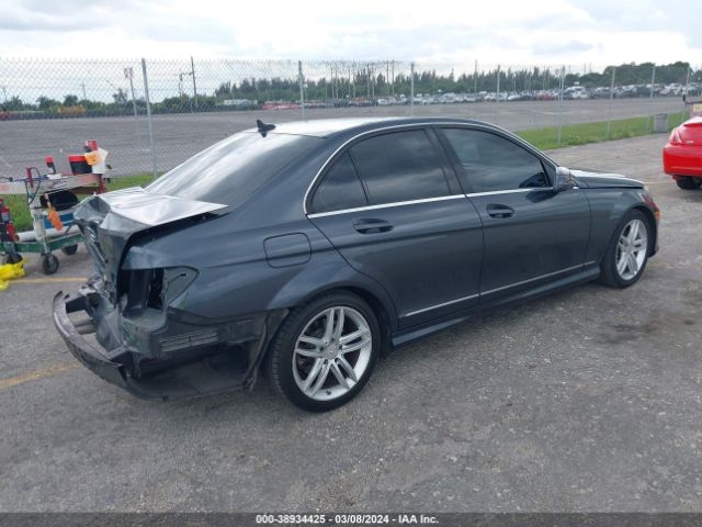 Photo 3 VIN: WDDGF4HB7EG231394 - MERCEDES-BENZ C 250 