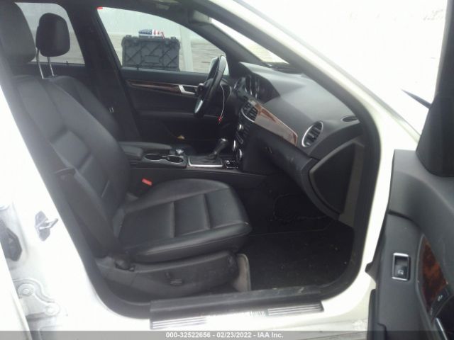 Photo 4 VIN: WDDGF4HB7EG256358 - MERCEDES-BENZ C-CLASS 