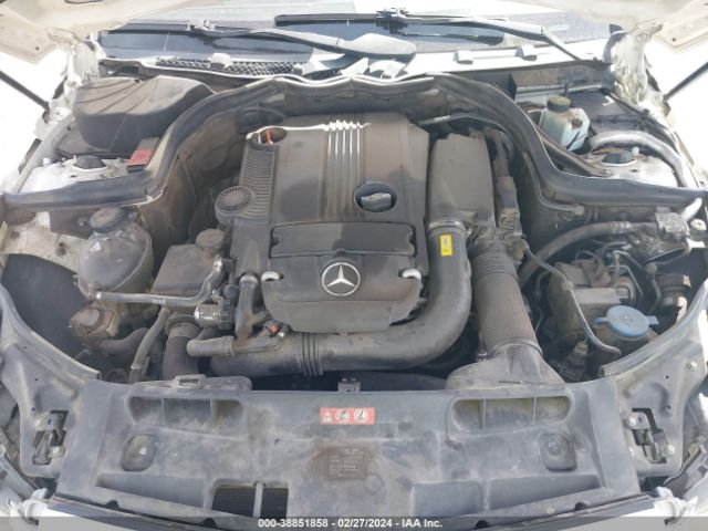 Photo 9 VIN: WDDGF4HB8CA613594 - MERCEDES-BENZ C 250 