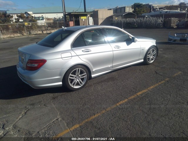 Photo 3 VIN: WDDGF4HB8CA623770 - MERCEDES-BENZ C-CLASS 