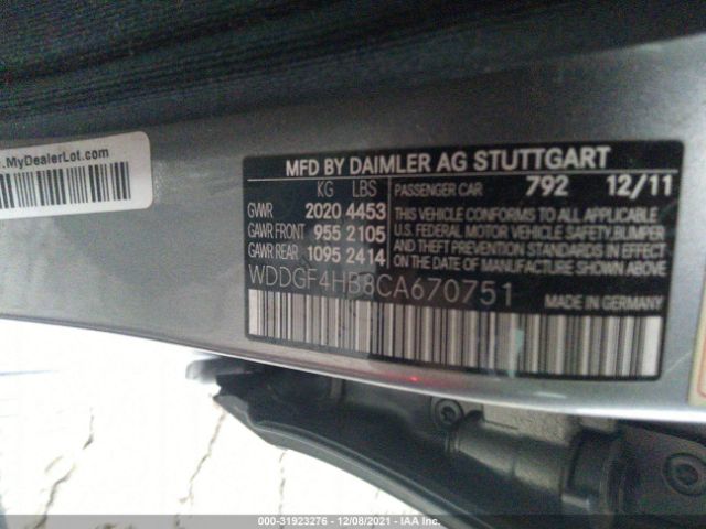 Photo 8 VIN: WDDGF4HB8CA670751 - MERCEDES-BENZ C-CLASS 