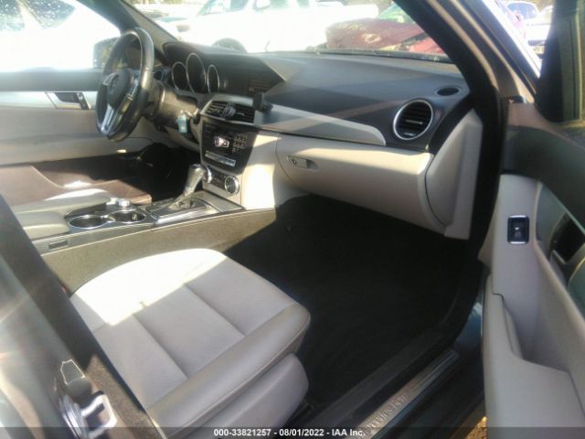 Photo 4 VIN: WDDGF4HB8CA679191 - MERCEDES-BENZ C-CLASS 