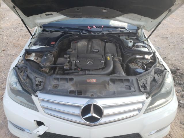 Photo 6 VIN: WDDGF4HB8CR208840 - MERCEDES-BENZ C 250 