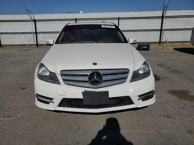 Photo 4 VIN: WDDGF4HB8CR214749 - MERCEDES-BENZ C-CLASS 