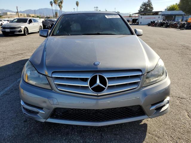 Photo 4 VIN: WDDGF4HB8CR215593 - MERCEDES-BENZ C 250 