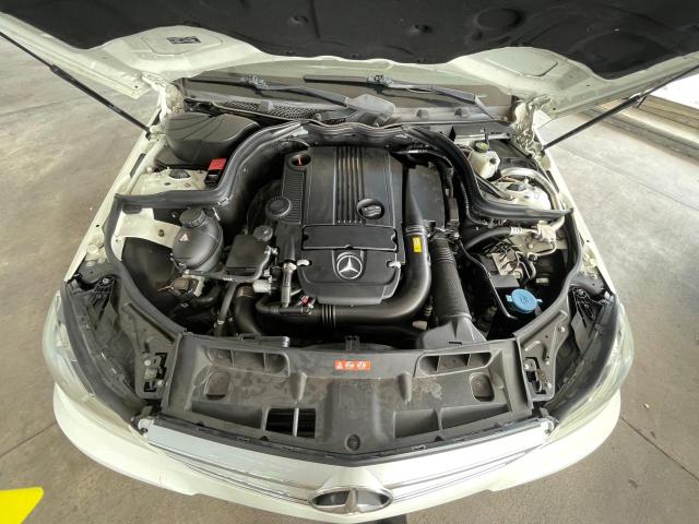 Photo 6 VIN: WDDGF4HB8CR235150 - MERCEDES-BENZ C 250 