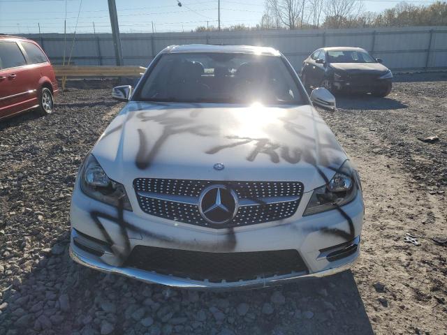 Photo 4 VIN: WDDGF4HB8CR238033 - MERCEDES-BENZ C 250 