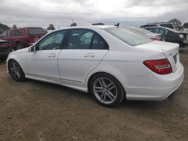 Photo 1 VIN: WDDGF4HB8DA743554 - MERCEDES-BENZ C 250 