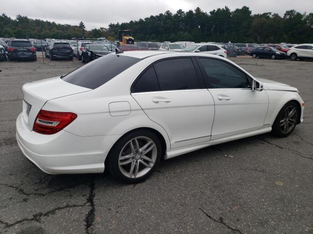 Photo 2 VIN: WDDGF4HB8DA744168 - MERCEDES-BENZ C-CLASS 