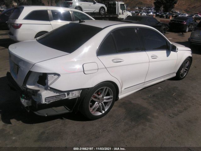 Photo 3 VIN: WDDGF4HB8DA763657 - MERCEDES-BENZ C-CLASS 