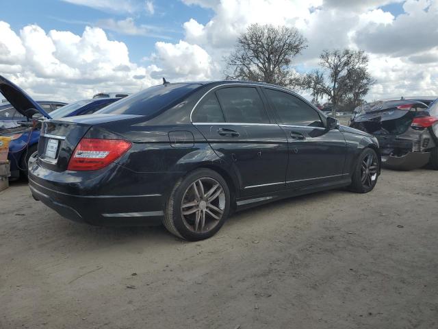 Photo 2 VIN: WDDGF4HB8DA794858 - MERCEDES-BENZ C 250 