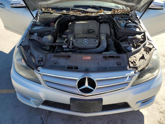 Photo 10 VIN: WDDGF4HB8DA823629 - MERCEDES-BENZ C 250 