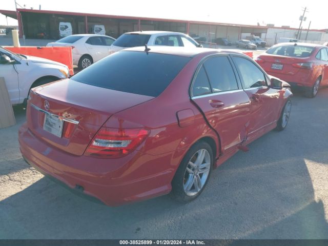 Photo 3 VIN: WDDGF4HB8DA868201 - MERCEDES-BENZ C 250 