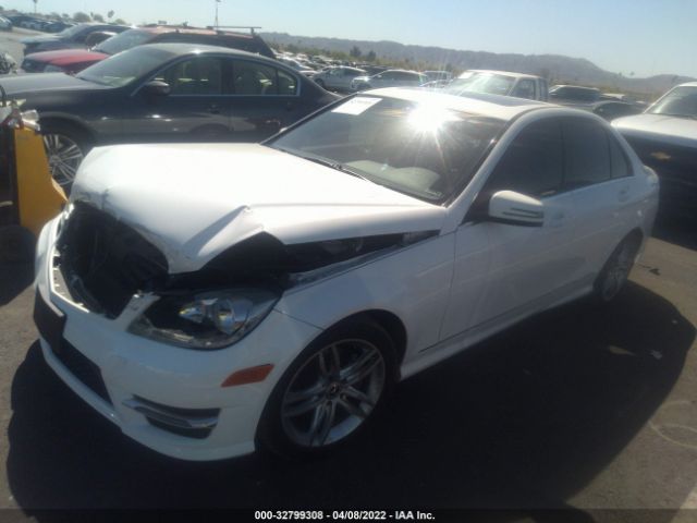 Photo 1 VIN: WDDGF4HB8DG084436 - MERCEDES-BENZ C-CLASS 