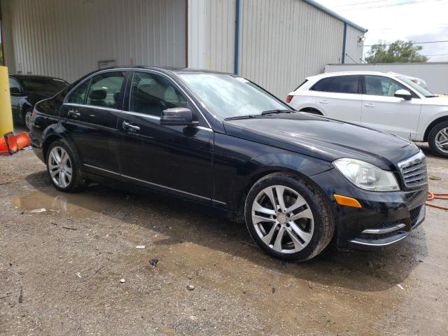 Photo 3 VIN: WDDGF4HB8DG098823 - MERCEDES-BENZ C 250 