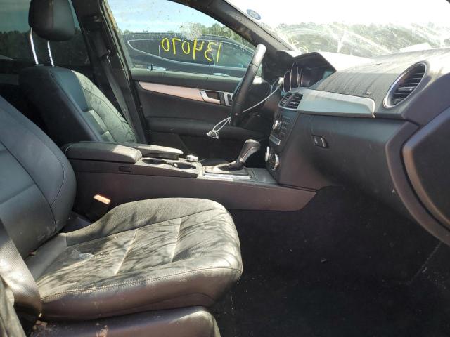 Photo 4 VIN: WDDGF4HB8DG132811 - MERCEDES-BENZ C 250 