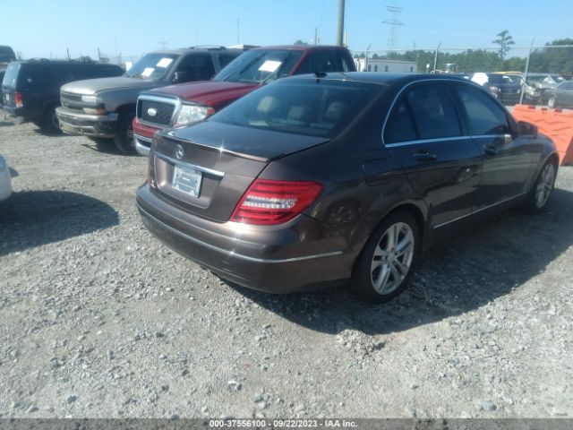 Photo 3 VIN: WDDGF4HB8DR245548 - MERCEDES-BENZ C-CLASS 