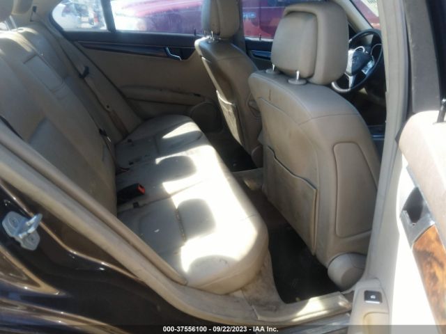 Photo 7 VIN: WDDGF4HB8DR245548 - MERCEDES-BENZ C-CLASS 