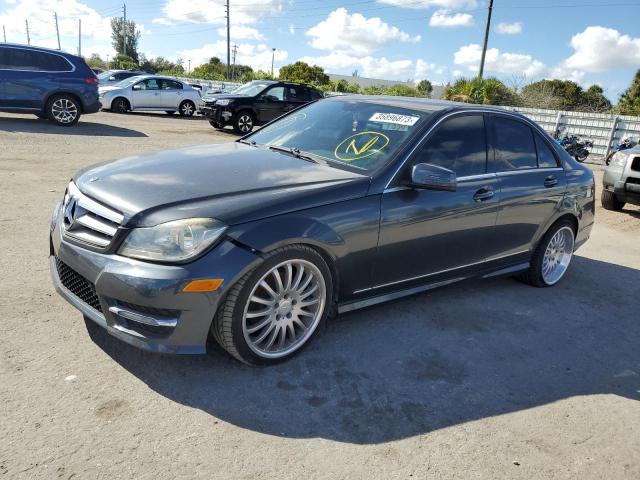 Photo 0 VIN: WDDGF4HB8DR263693 - MERCEDES-BENZ C 250 