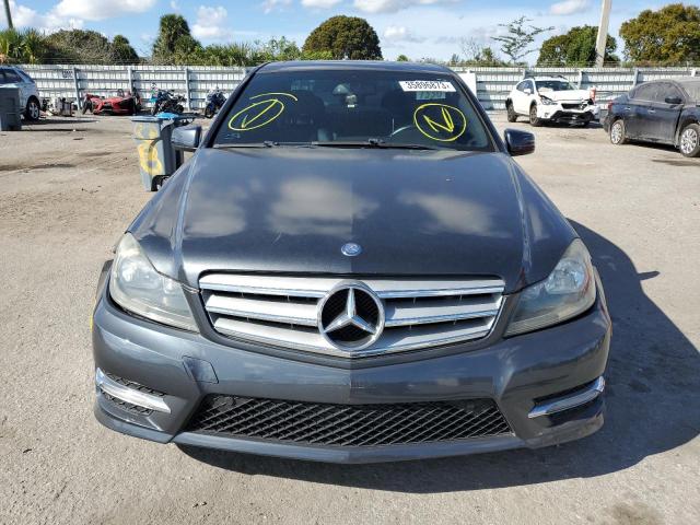 Photo 4 VIN: WDDGF4HB8DR263693 - MERCEDES-BENZ C 250 