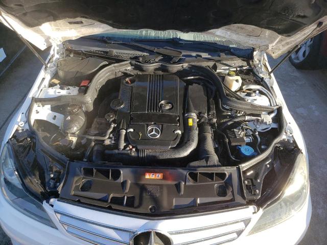 Photo 6 VIN: WDDGF4HB8DR267131 - MERCEDES-BENZ C 250 