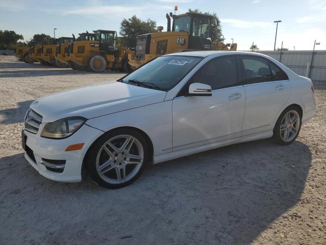 Photo 0 VIN: WDDGF4HB8DR269431 - MERCEDES-BENZ C-CLASS 