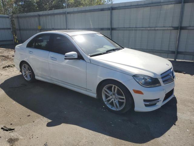 Photo 3 VIN: WDDGF4HB8DR269669 - MERCEDES-BENZ C-CLASS 