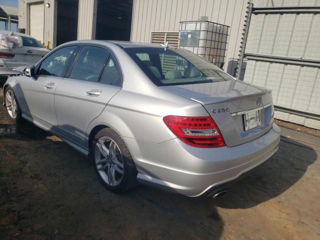 Photo 2 VIN: WDDGF4HB8DR283068 - MERCEDES-BENZ C 250 