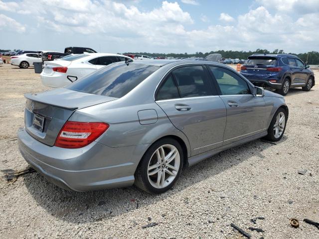 Photo 2 VIN: WDDGF4HB8DR285399 - MERCEDES-BENZ C 250 