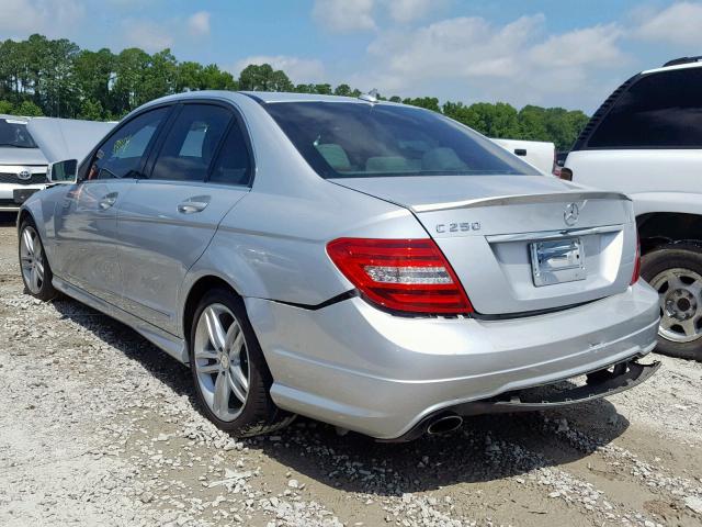 Photo 2 VIN: WDDGF4HB8DR300256 - MERCEDES-BENZ C 250 