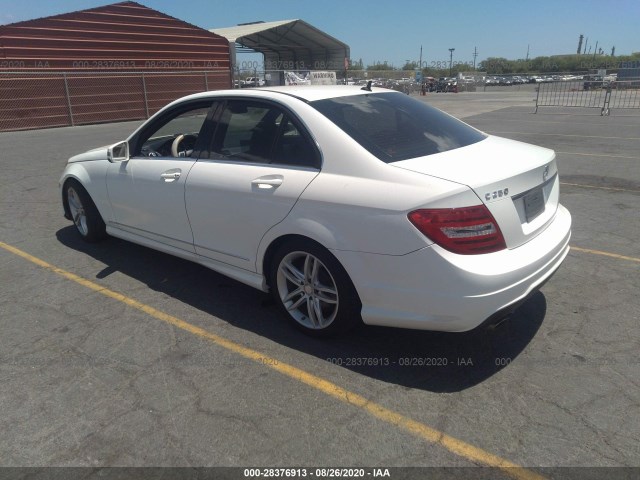 Photo 2 VIN: WDDGF4HB8EG214135 - MERCEDES-BENZ C-CLASS 