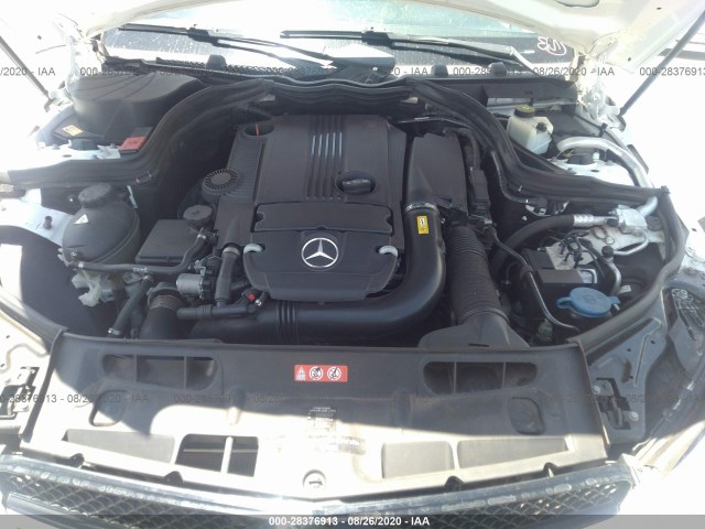 Photo 9 VIN: WDDGF4HB8EG214135 - MERCEDES-BENZ C-CLASS 