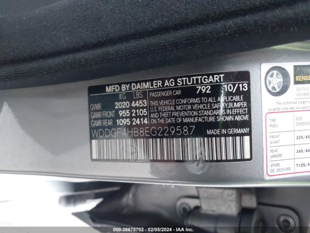 Photo 8 VIN: WDDGF4HB8EG229587 - MERCEDES-BENZ C 250 