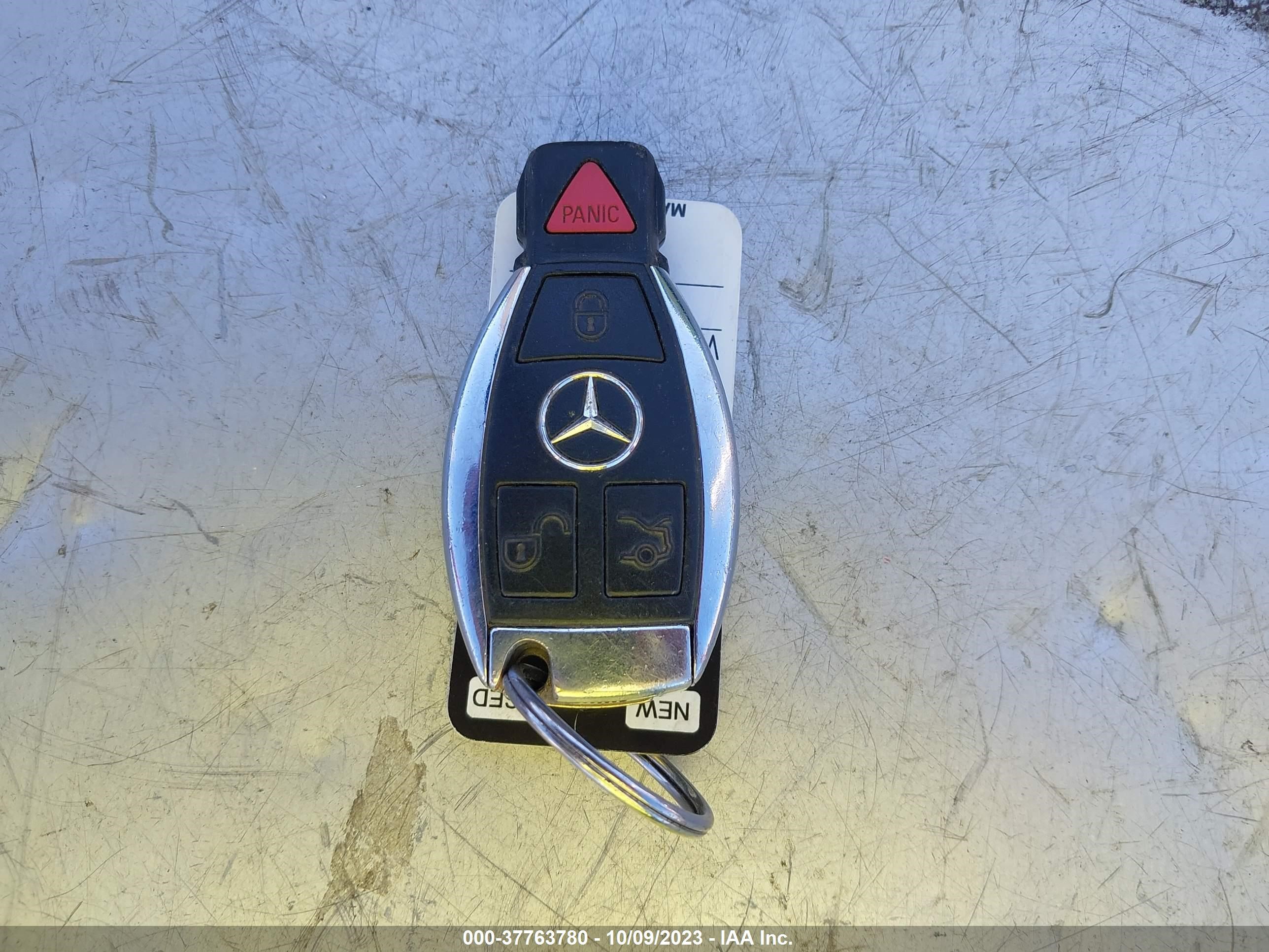 Photo 10 VIN: WDDGF4HB8ER305619 - MERCEDES-BENZ C-CLASS 