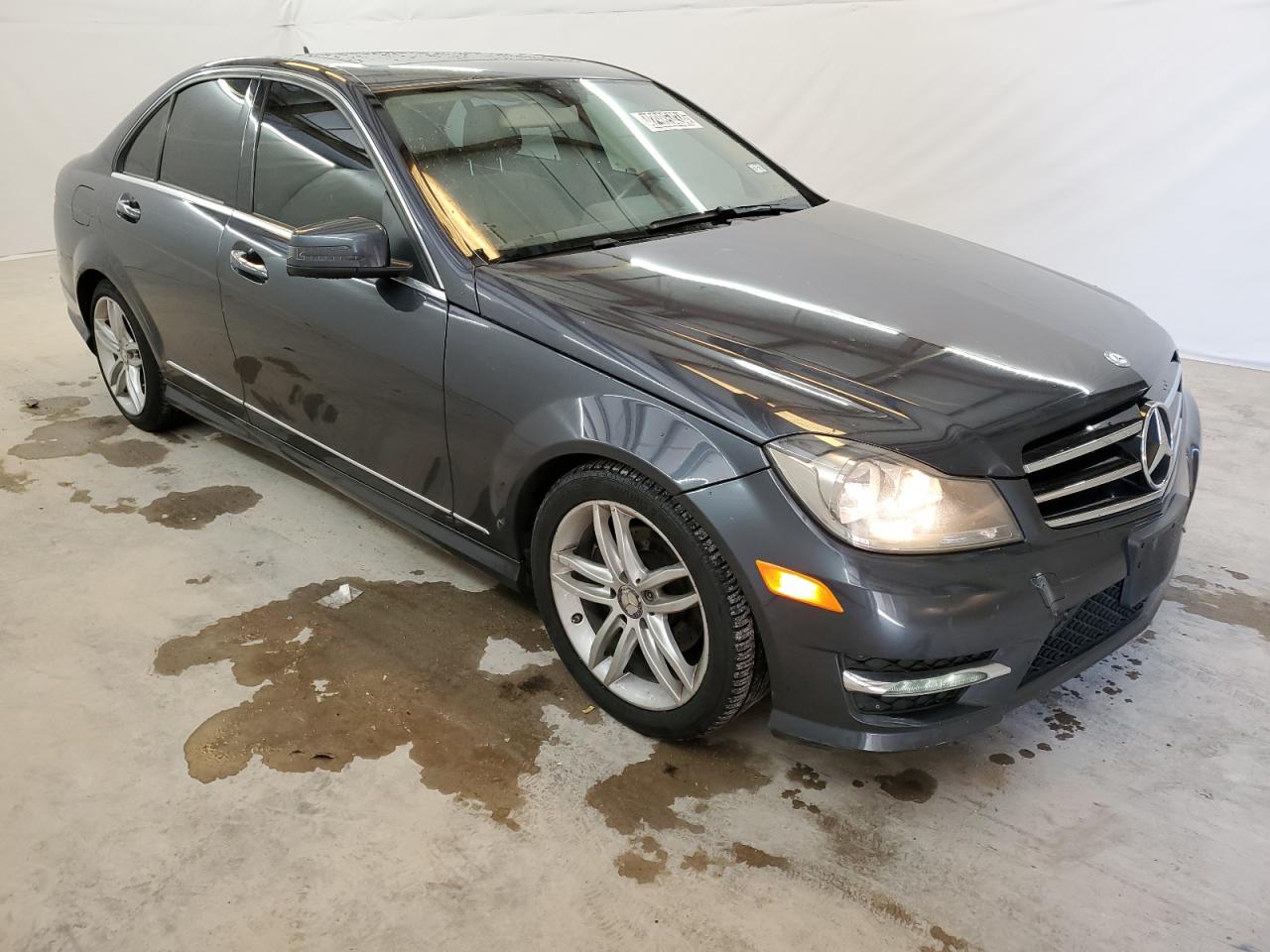 Photo 3 VIN: WDDGF4HB8ER314272 - MERCEDES-BENZ C-KLASSE 