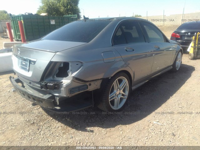 Photo 3 VIN: WDDGF4HB9CA600241 - MERCEDES-BENZ C-CLASS 