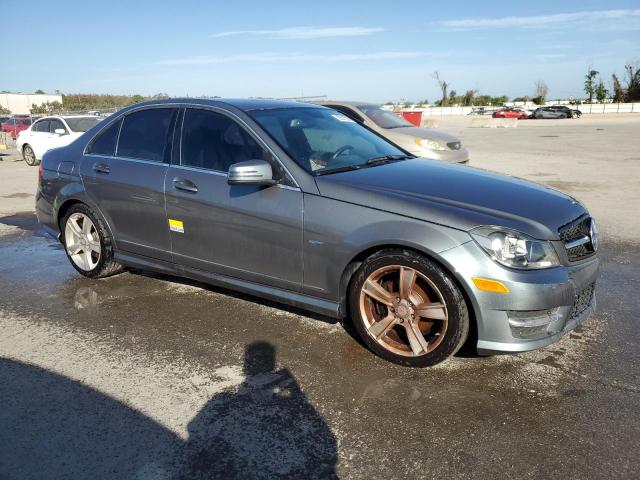 Photo 3 VIN: WDDGF4HB9CA631702 - MERCEDES-BENZ C 250 