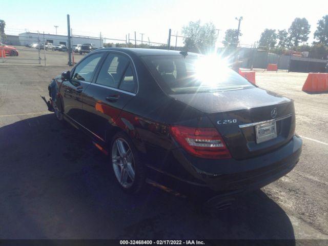 Photo 2 VIN: WDDGF4HB9CR213304 - MERCEDES-BENZ C-CLASS 