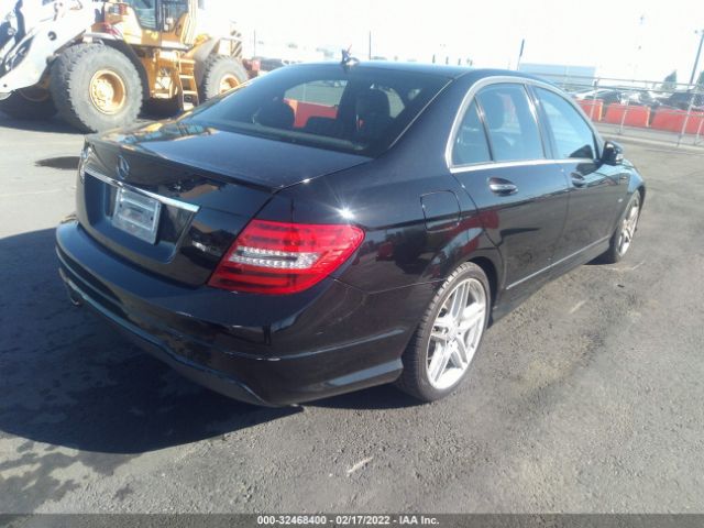 Photo 3 VIN: WDDGF4HB9CR213304 - MERCEDES-BENZ C-CLASS 