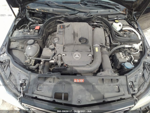 Photo 9 VIN: WDDGF4HB9CR221063 - MERCEDES-BENZ C-CLASS 