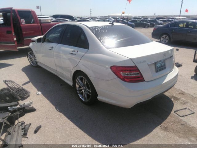 Photo 2 VIN: WDDGF4HB9CR224660 - MERCEDES-BENZ C-CLASS 