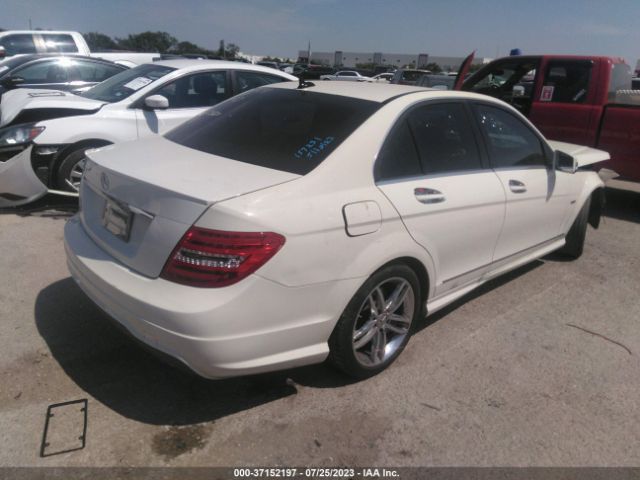 Photo 3 VIN: WDDGF4HB9CR224660 - MERCEDES-BENZ C-CLASS 