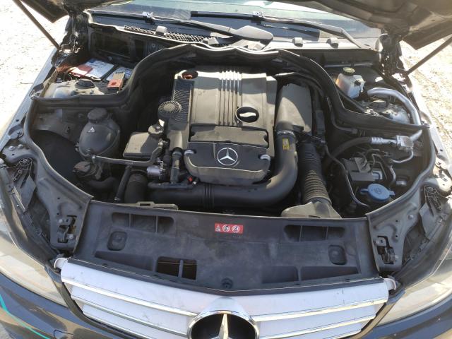 Photo 6 VIN: WDDGF4HB9DA746141 - MERCEDES-BENZ C 250 