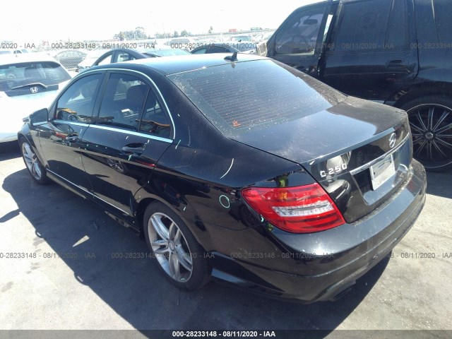 Photo 2 VIN: WDDGF4HB9DA756846 - MERCEDES-BENZ C-CLASS 