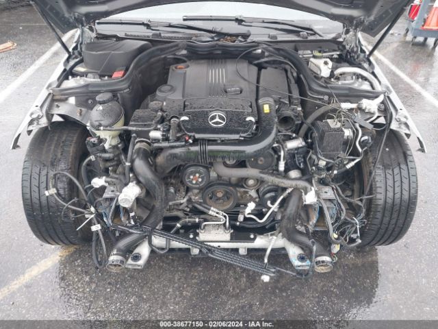 Photo 9 VIN: WDDGF4HB9DA760976 - MERCEDES-BENZ C 250 